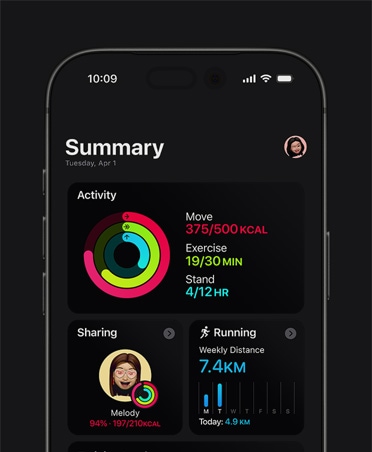 iPhone 17, souhrn v aplikaci Kondice, kroužky aktivity, ukazatele pohybu, cvičení a stání, sdílení aktivity s přáteli, týdenní statistiky běhu