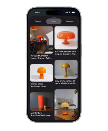 جهاز iPhone يعرض مربعات لصور تبرز فيها مصابيح مختلفة على شكل فطر من Etsy، إلى جانب علامة تبويب لكل من Google وPinterest