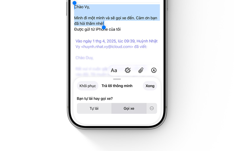 Smart Reply options in the Mail app are shown on an iPhone.