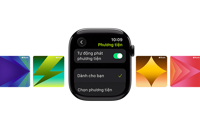 Apple Watch ở giữa màu Đen Bóng, không có dây đeo, với các tùy chọn phương tiện Dành Cho Bạn và Chọn trên mặt đồng hồ, với Đạp Xe Ngoài Trời bằng chữ màu xanh lá cây ở trên cùng với hình nền Apple Music tùy chỉnh ở nền